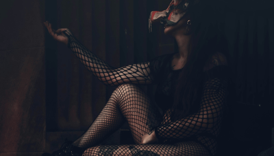 Hur stylar man gotiska korsetter för olika tillfällen?