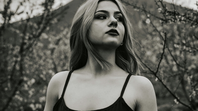 Castlecore i praktiken – hur du för in medeltida romantik i din vardagsgarderob